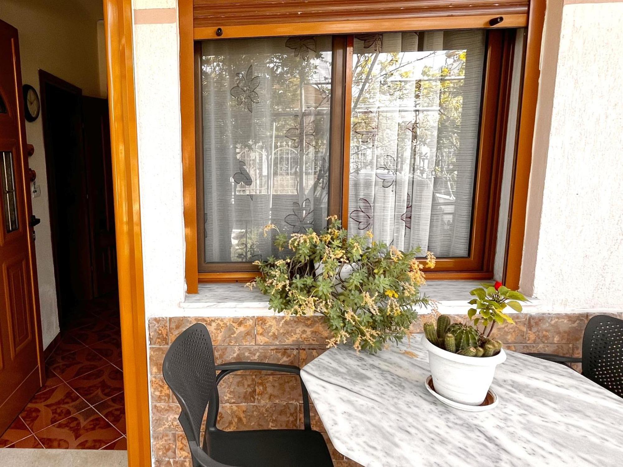 Beach & Chill Apartments Vlore Bagian luar foto