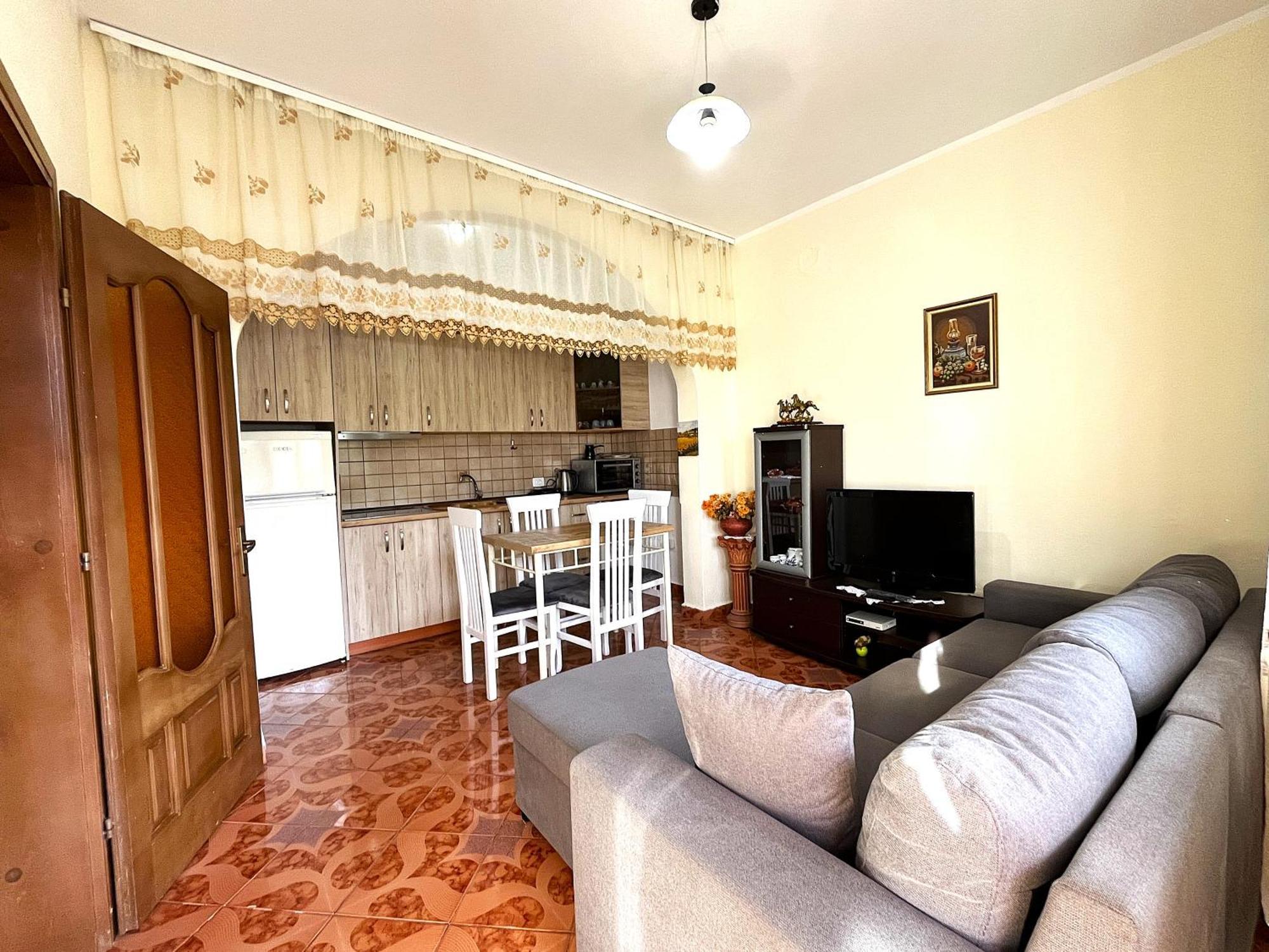Beach & Chill Apartments Vlore Bagian luar foto