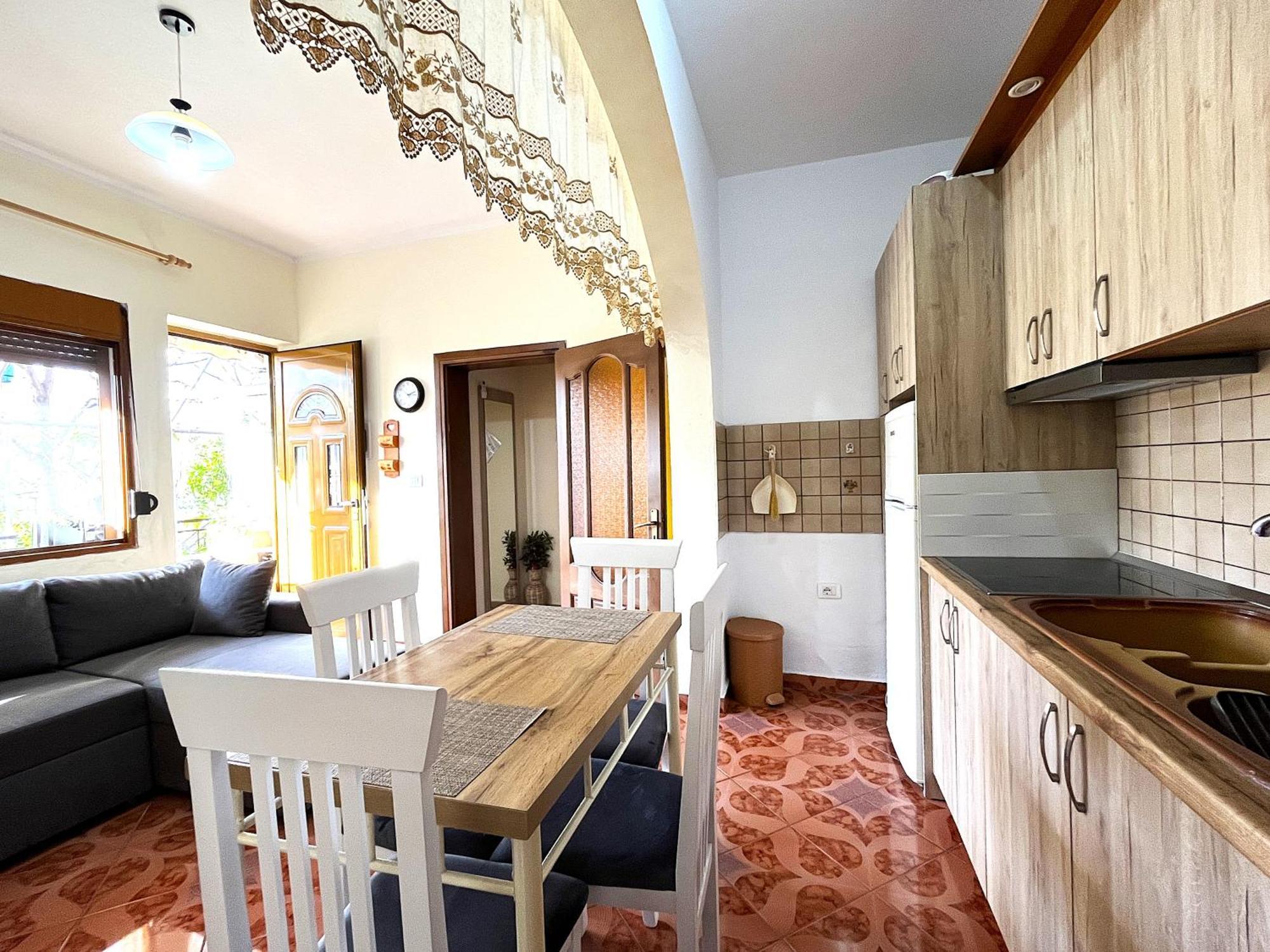 Beach & Chill Apartments Vlore Bagian luar foto