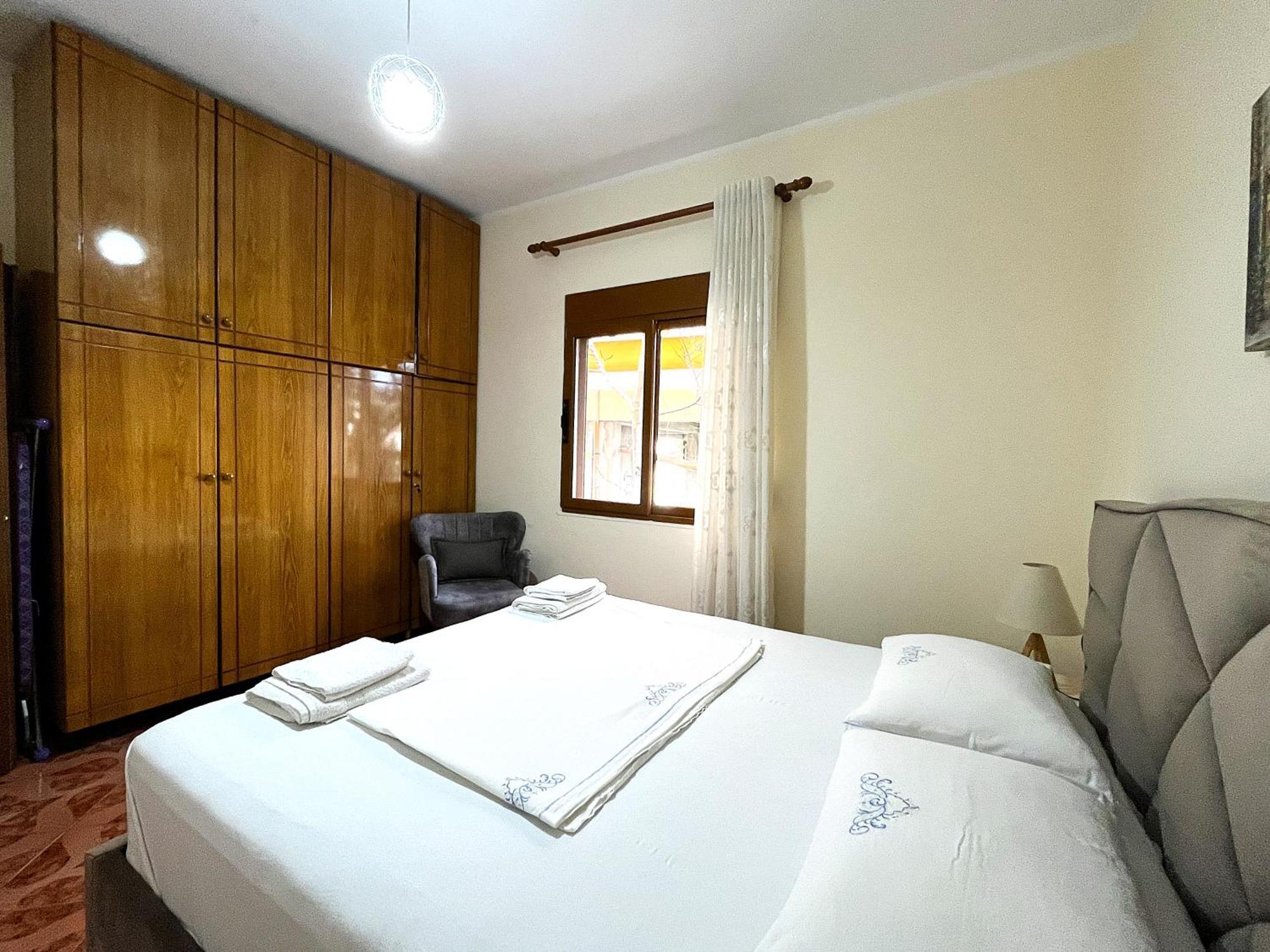 Beach & Chill Apartments Vlore Bagian luar foto